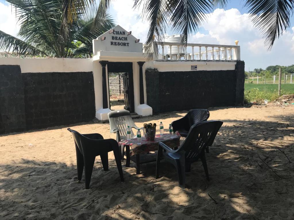 Chan Beach Resort Bahur Exterior photo