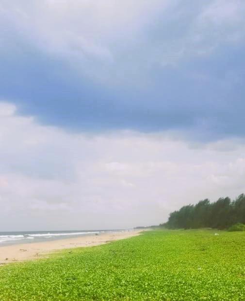Chan Beach Resort Bahur Exterior photo